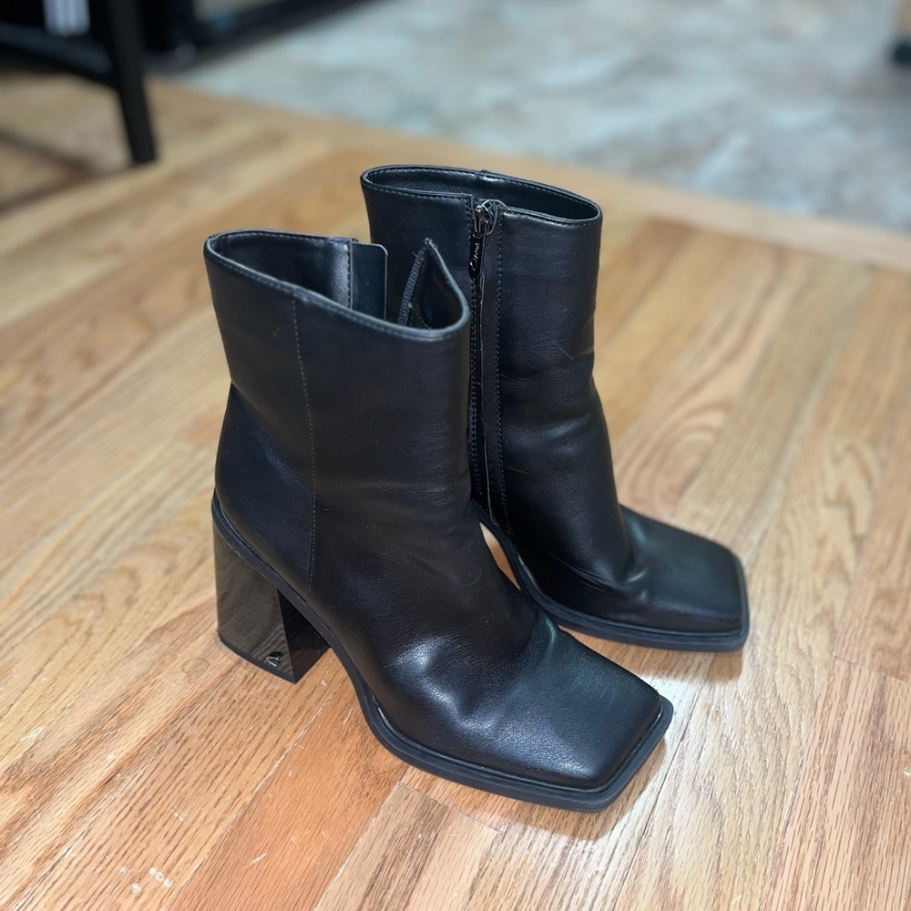 Circus by Sam Edelman Square Toe Boots